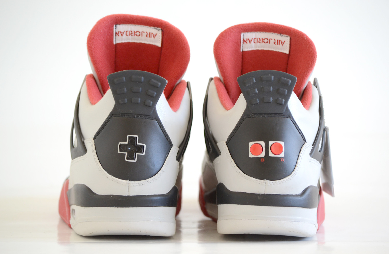 Air Jordan 4 Nintendo Custom (5)