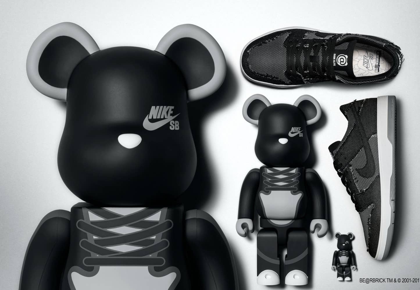 simultáneo álbum de recortes Zapatos antideslizantes Nike SB Celebrates Its History With a New Dunk Low | Complex