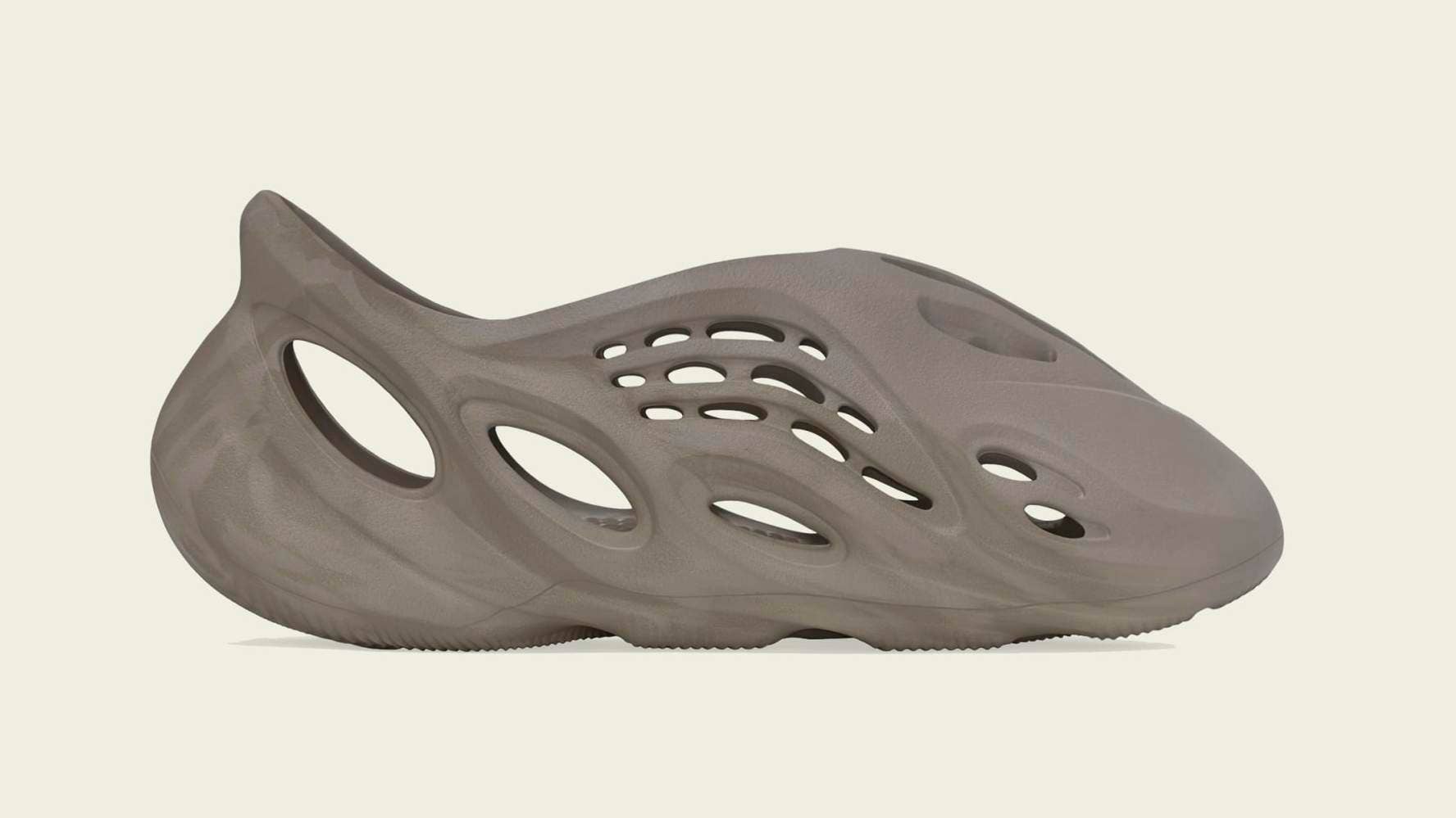 Adidas Yeezy Foam Runner 'Stone Sage' GX4472 Lateral