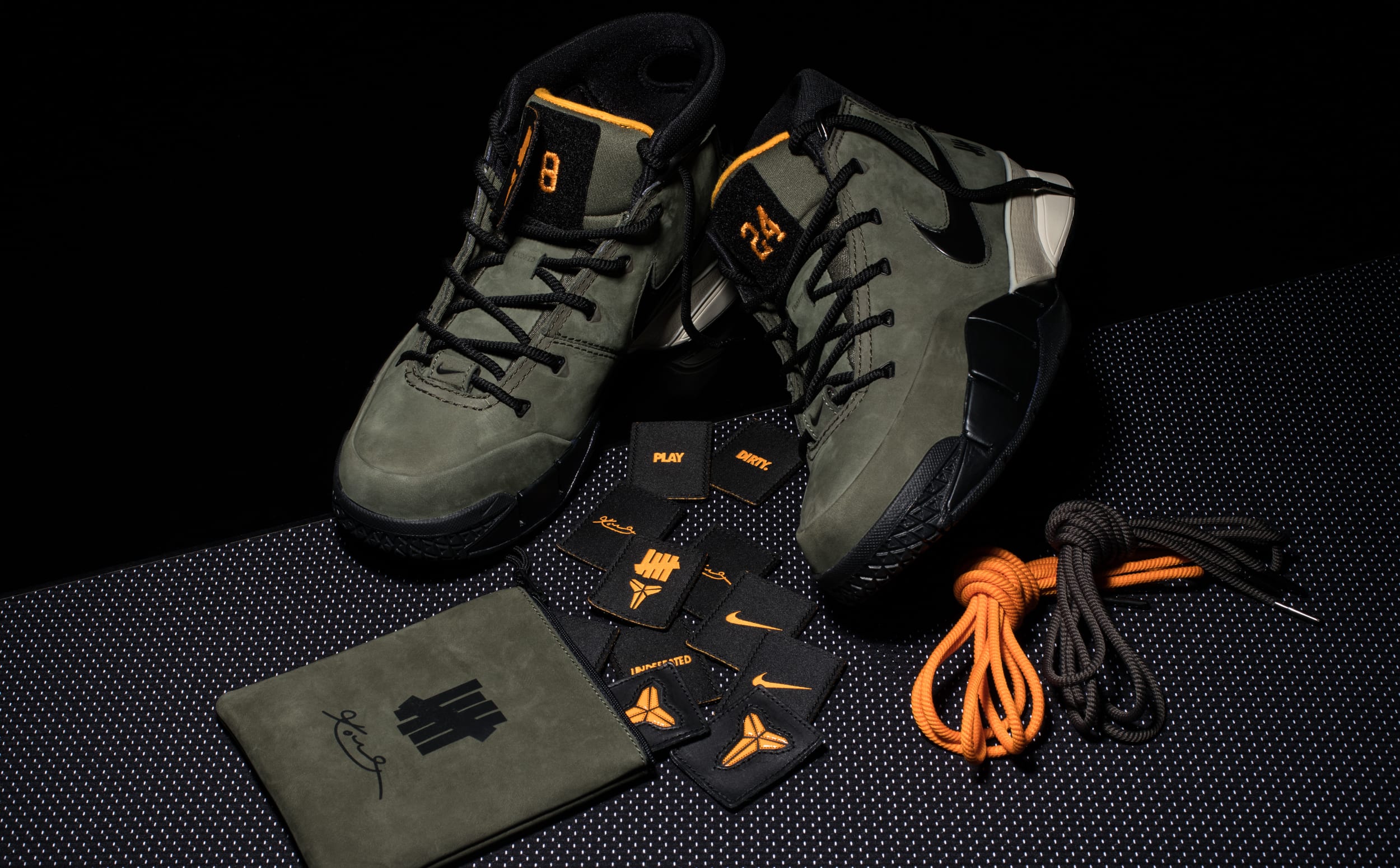 Undefeated x Nike Kobe 1 Protro &#x27;Friends and Family&#x27; (With Accessories)