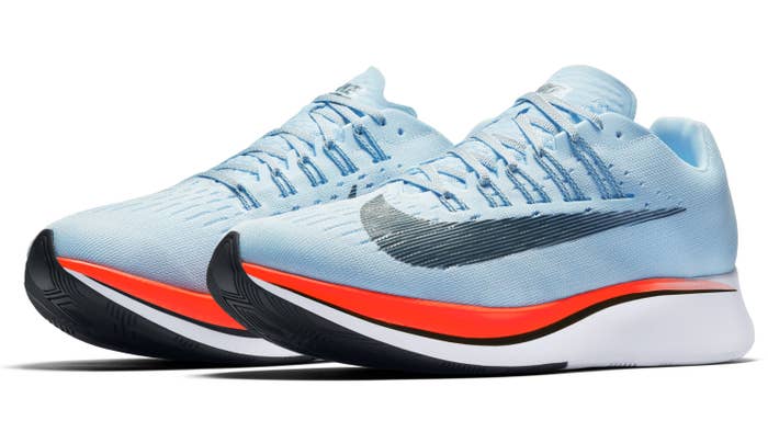 zoom fly breaking 2