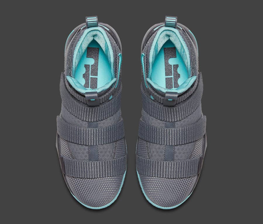 Lebron soldier cheap 11 igloo