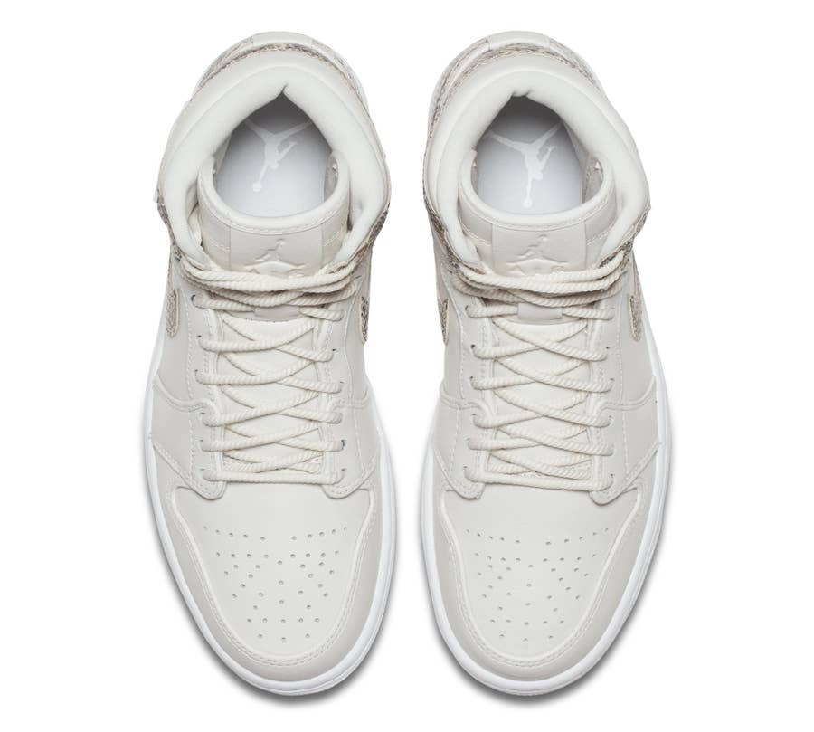 Jordan new arrivals 1s phantom