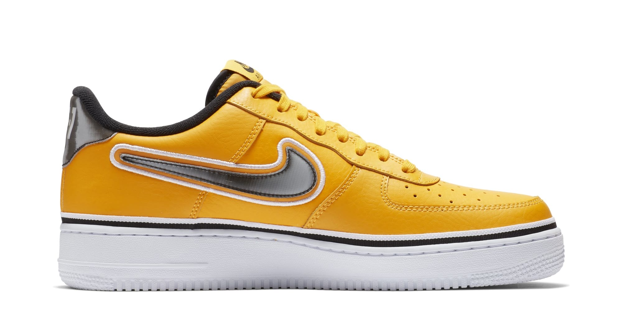 A New Versatile Colorway of The Nike Air Force 1 Low NBA •