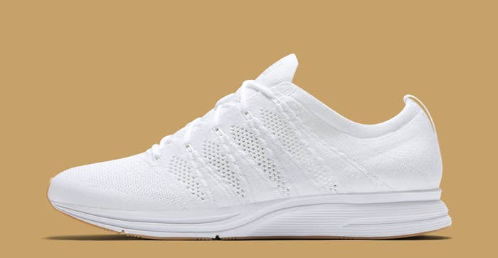 Nike Flyknit Trainer &#x27;White/Gum&#x27; AH8396-102 (Lateral)