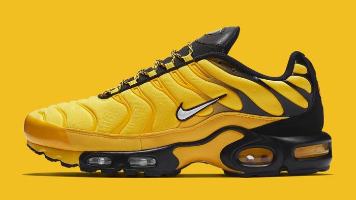 Nike Air Max Plus Just Do It for the Culture Release Date AV7940-700 Profile