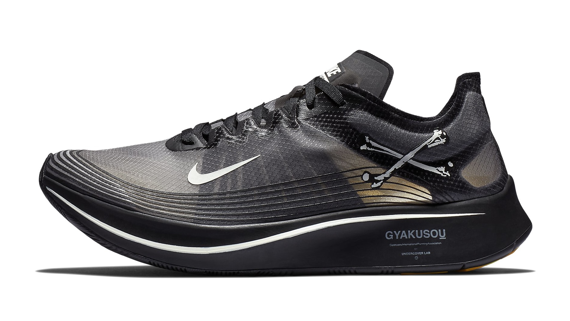 undercover-dyakusou-nike-zoom-fly-sp-black-ar4349-001-lateral