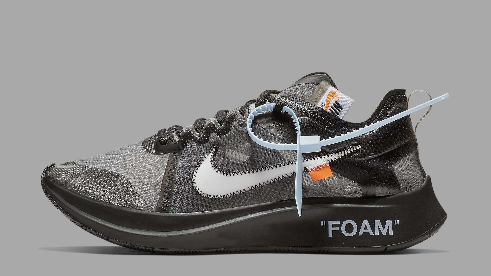 off-white-nike-zoom-fly-black-white-cone-aj4588-001-lateral