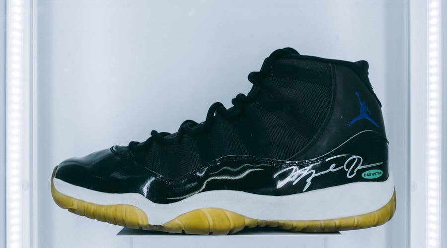 Air jordan sales 11 grail
