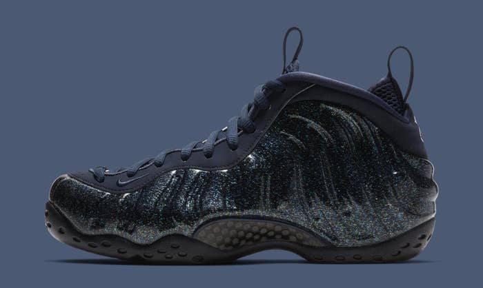 WMNS Nike Air Foamposite One &#x27;Obsidian&#x27; AA3963-400 (Lateral)