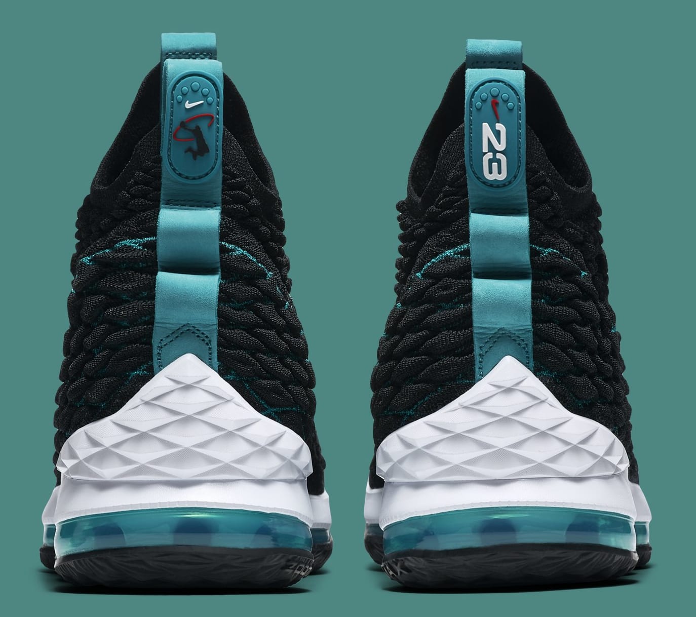 Nike LeBron 15 &#x27;Griffey&#x27; (Heel)