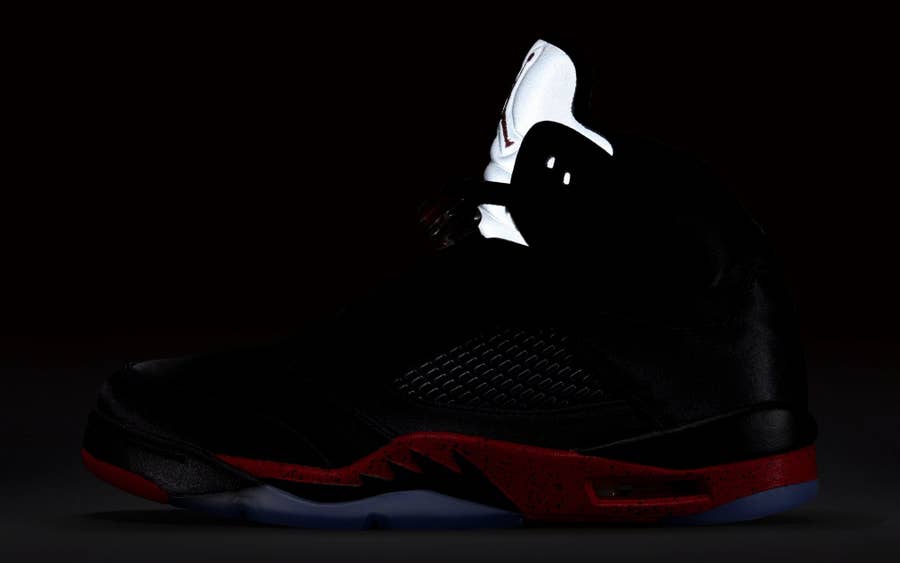 Jordan 5 black red 2018 top