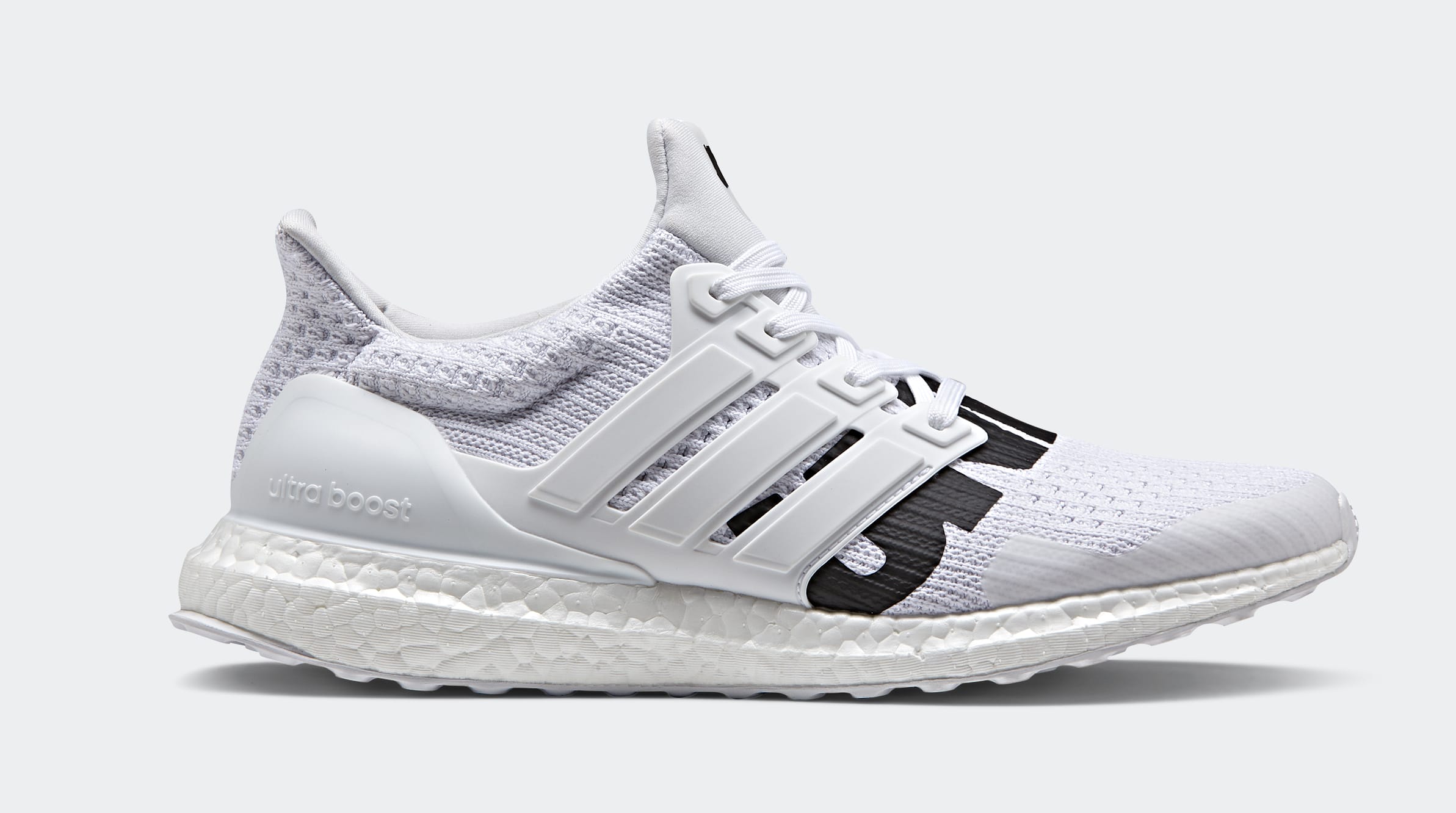 Undefeated x Adidas Ultra Boost BB9102 (Lateral)