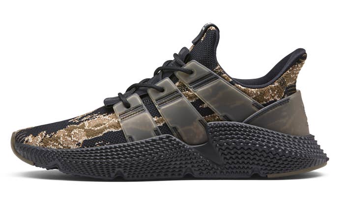 UNDFTD x Adidas Prophere Core Black/Trace Olive-Raw Gold AC8198 (Lateral)