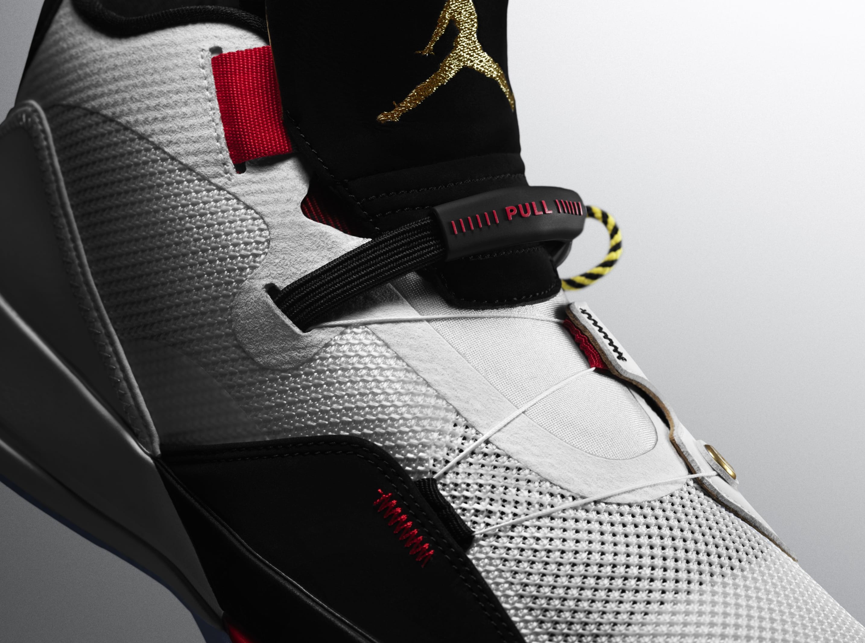 Air Jordan 33 (Strap)