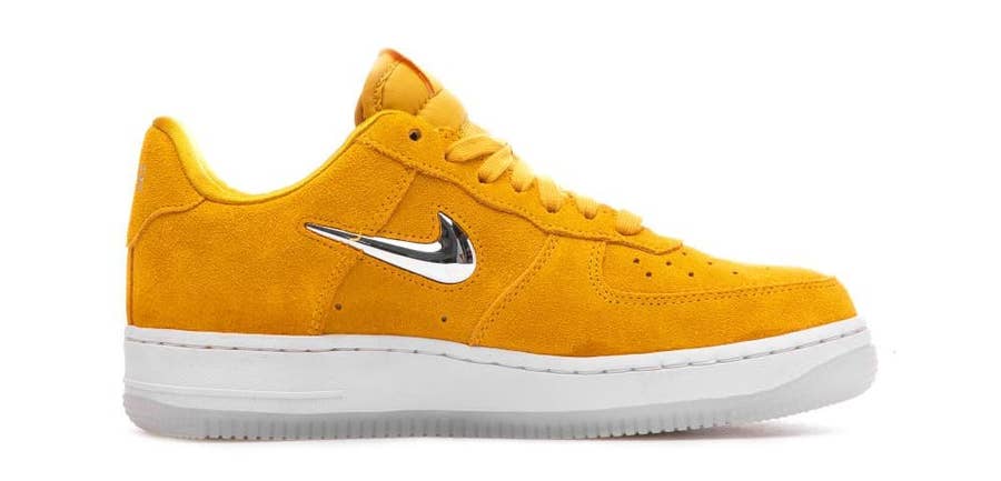 Nike air force suede yellow top