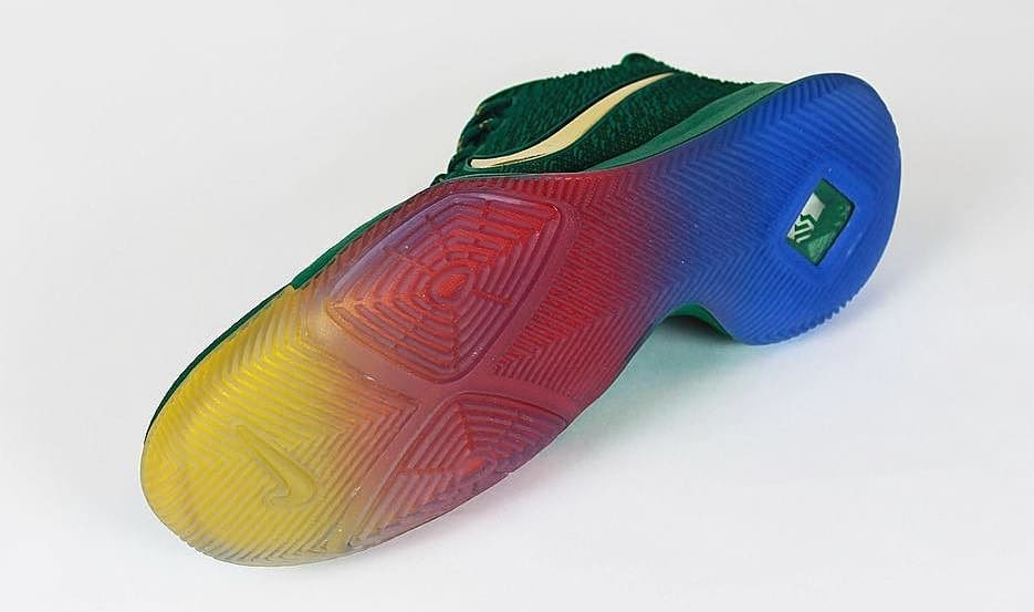Nike Kyrie 3 Rainbow PE Sole