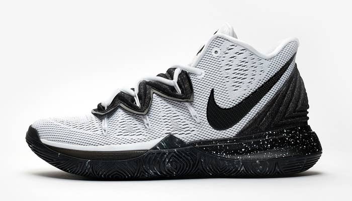 Nike Kyrie 5 &#x27;White/Black&#x27; AO2918-100 (Lateral)