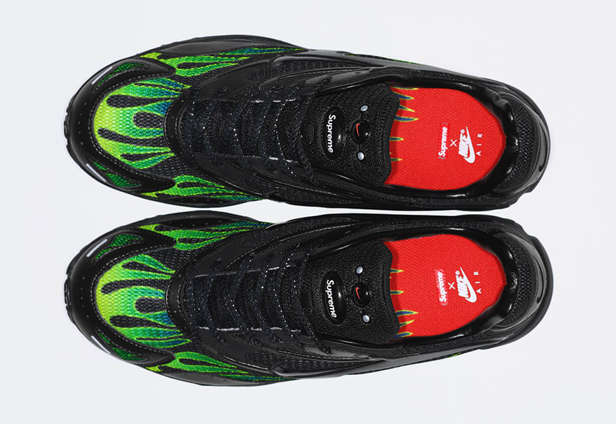 Supreme x Nike Zoom Streak Spectrum Plus AQ1279-001 (Top)