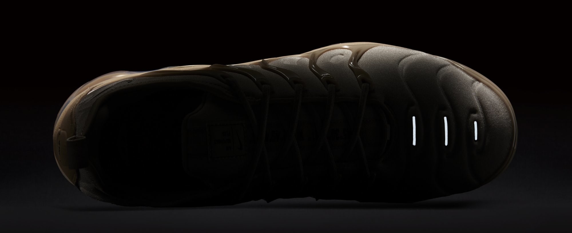 Nike VaporMax Plus &#x27;String/Black/Desert/Gum Light Brown&#x27; AT5681-200 (Reflective)
