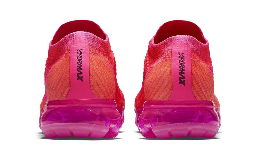 Hot pink online nike air vapormax