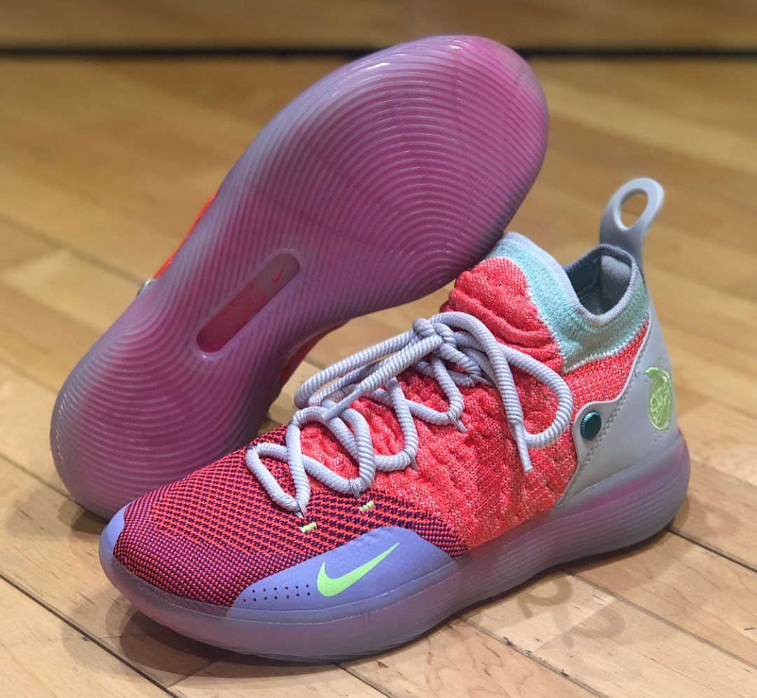 Nike KD 11 &#x27;EYBL&#x27; GS (Lateral and Outsole)