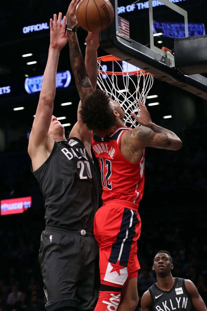 Kelly Oubre Jr Nike NBA Supreme Shooting Sleeve 2