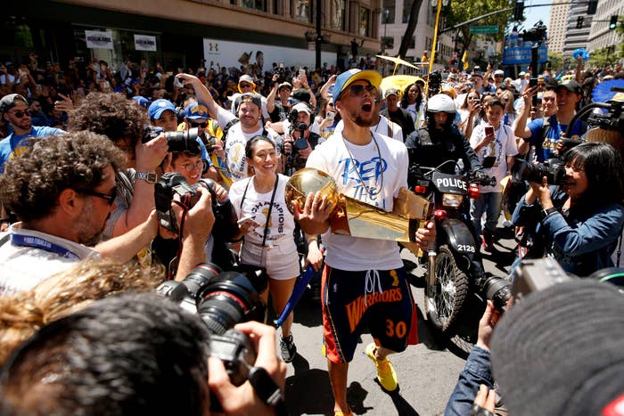 Steph Curry Larry O&#x27;Brien Tropyh 2018 Parade Oakland