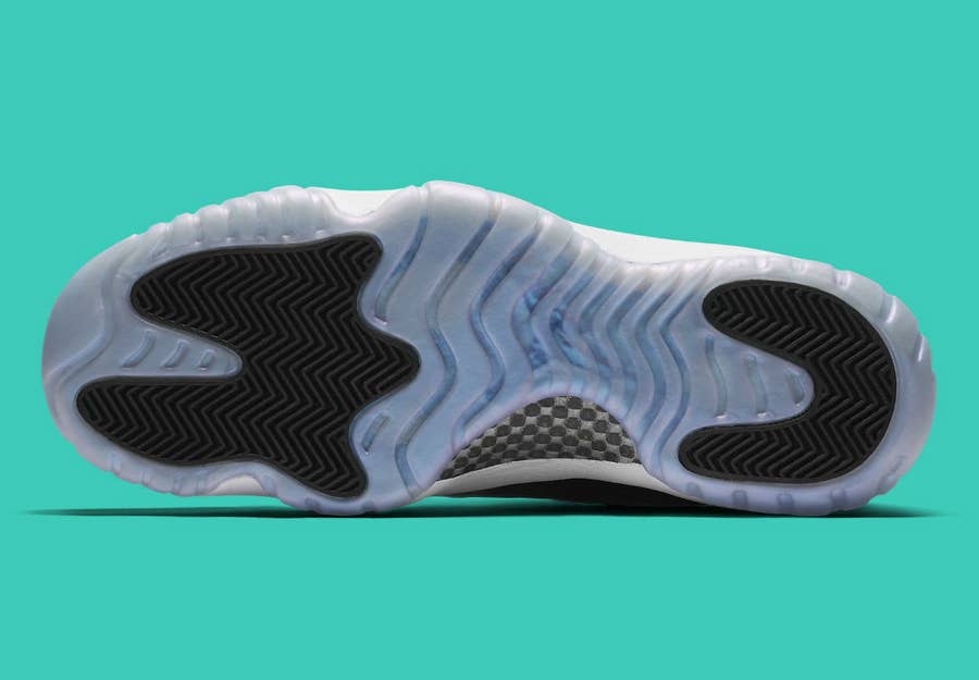 Jordan 11 emerald release best sale date
