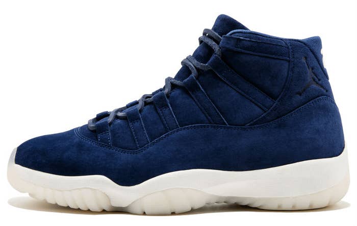 Derek Jeter Air Jrodan 11 Navy Blue Suede 351792-147 Profile