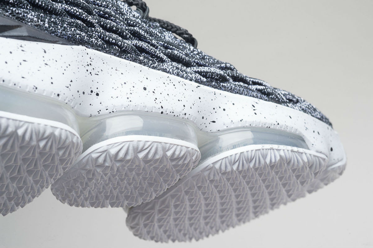 A Detailed Look at the Ashes Nike LeBron 15 Complex