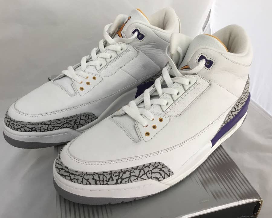 Somebody Paid 30 000 for a Pair of Kobe Bryant s Air Jordans