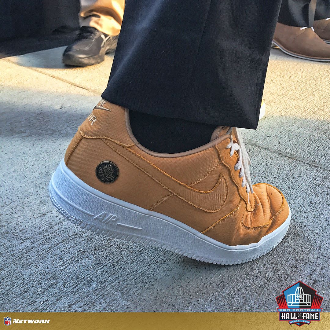 Jerry Jones Nike Air Force 1 Low Hall of Fame Heel