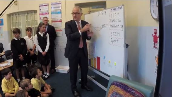 Malcolm Turnbull pays students from Bondi Public School a Visit