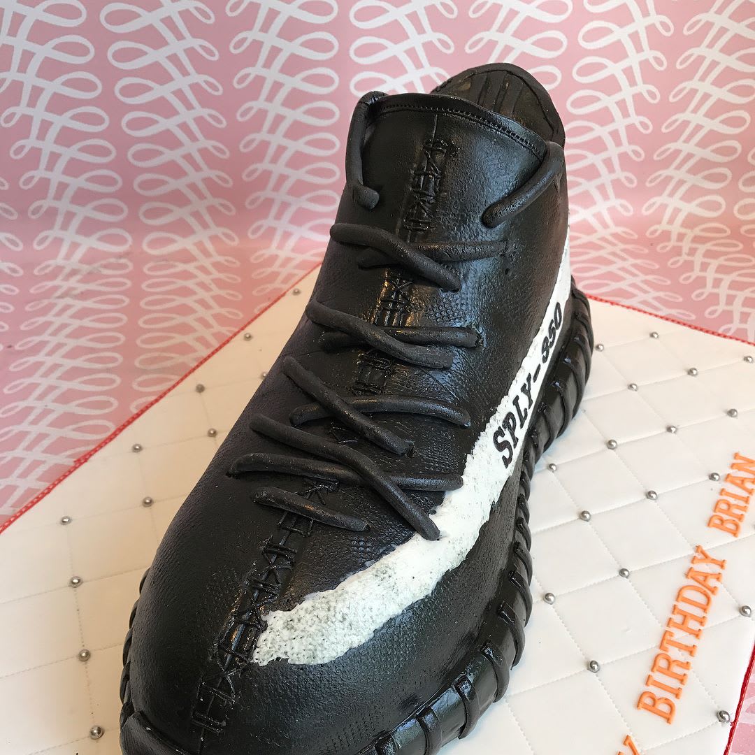 Adidas Yeezy Boost 350 V2 Birthday Cake (3)