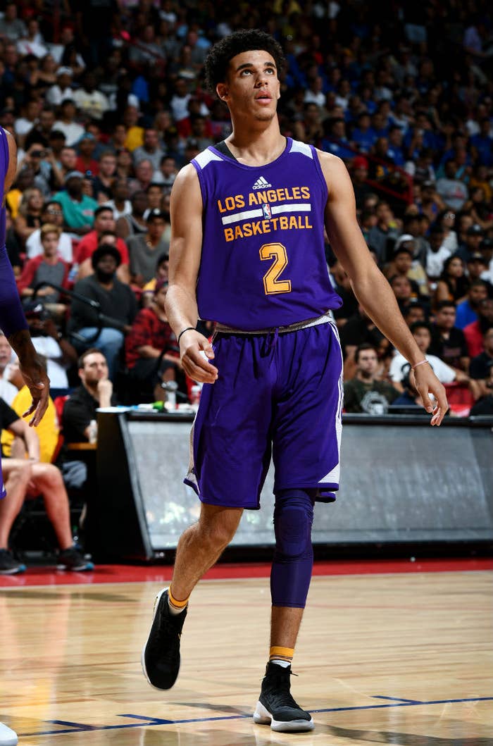 Lonzo Ball Under Armour Curry 4 Black Gold