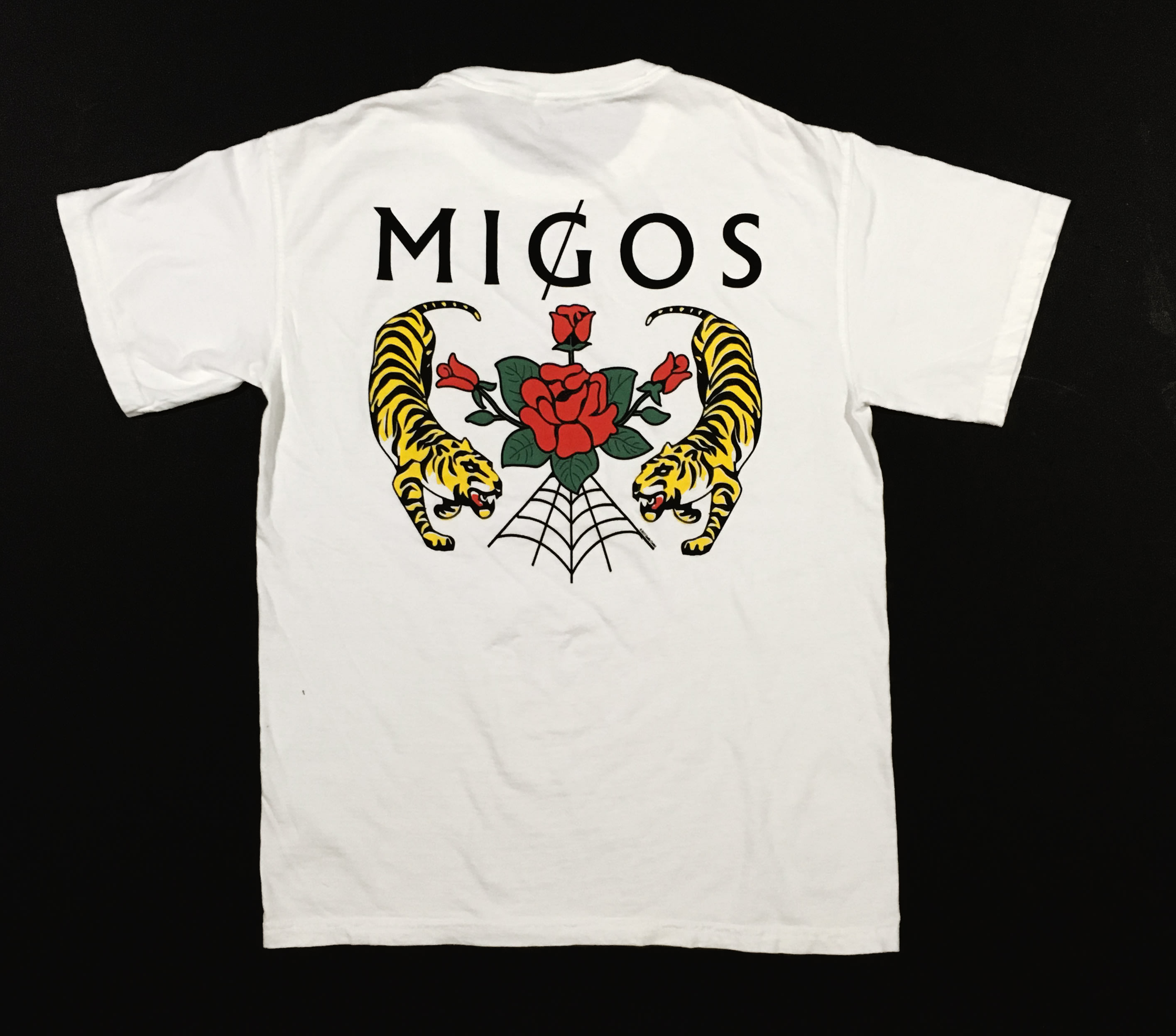 Мерч 2. Migos мерч. Migos t Shirt обложка. Migos Migos футболка. Белая футболка мужская мигос.