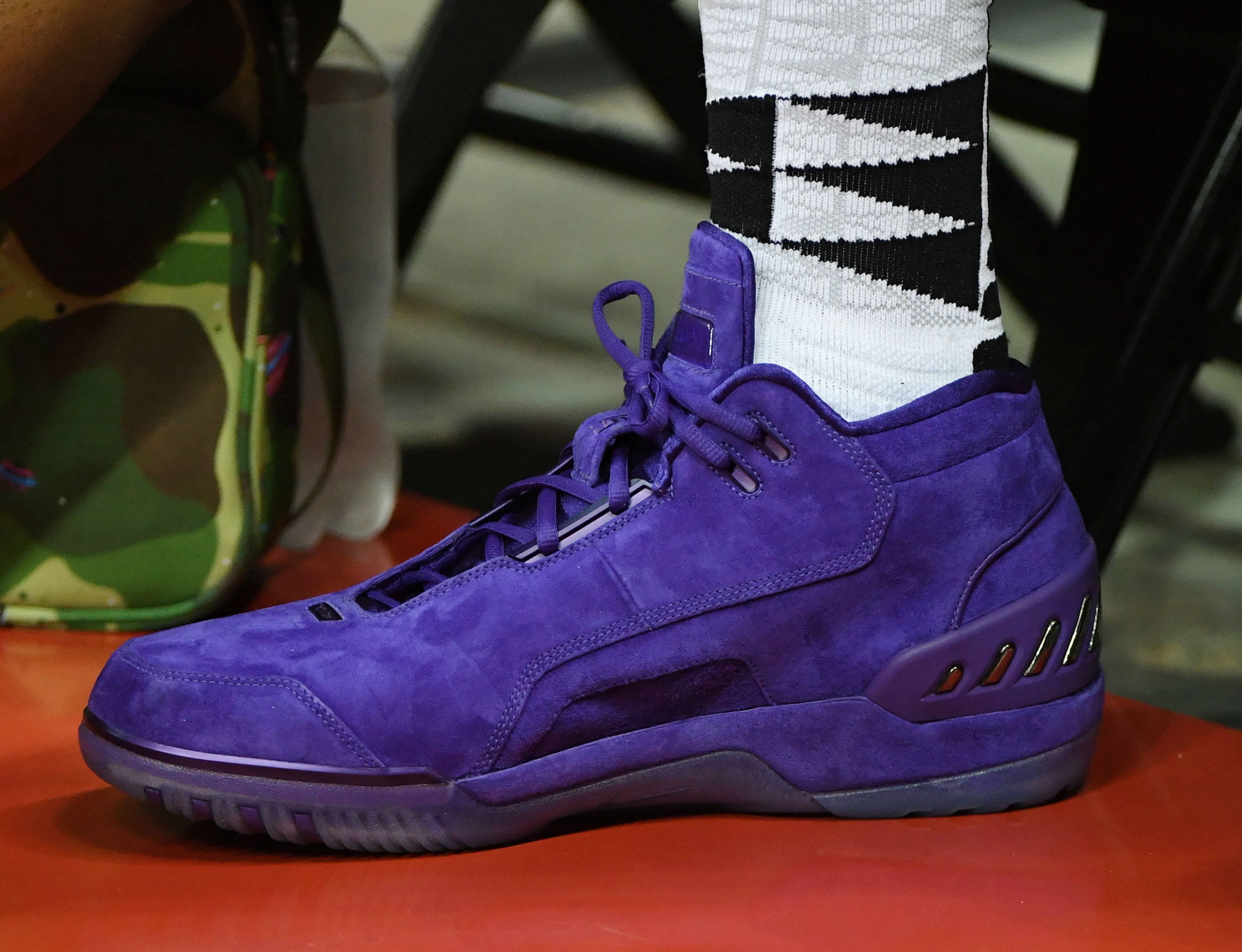 LeBron James Nike Air Zoom Generation Purple Lakers Medial