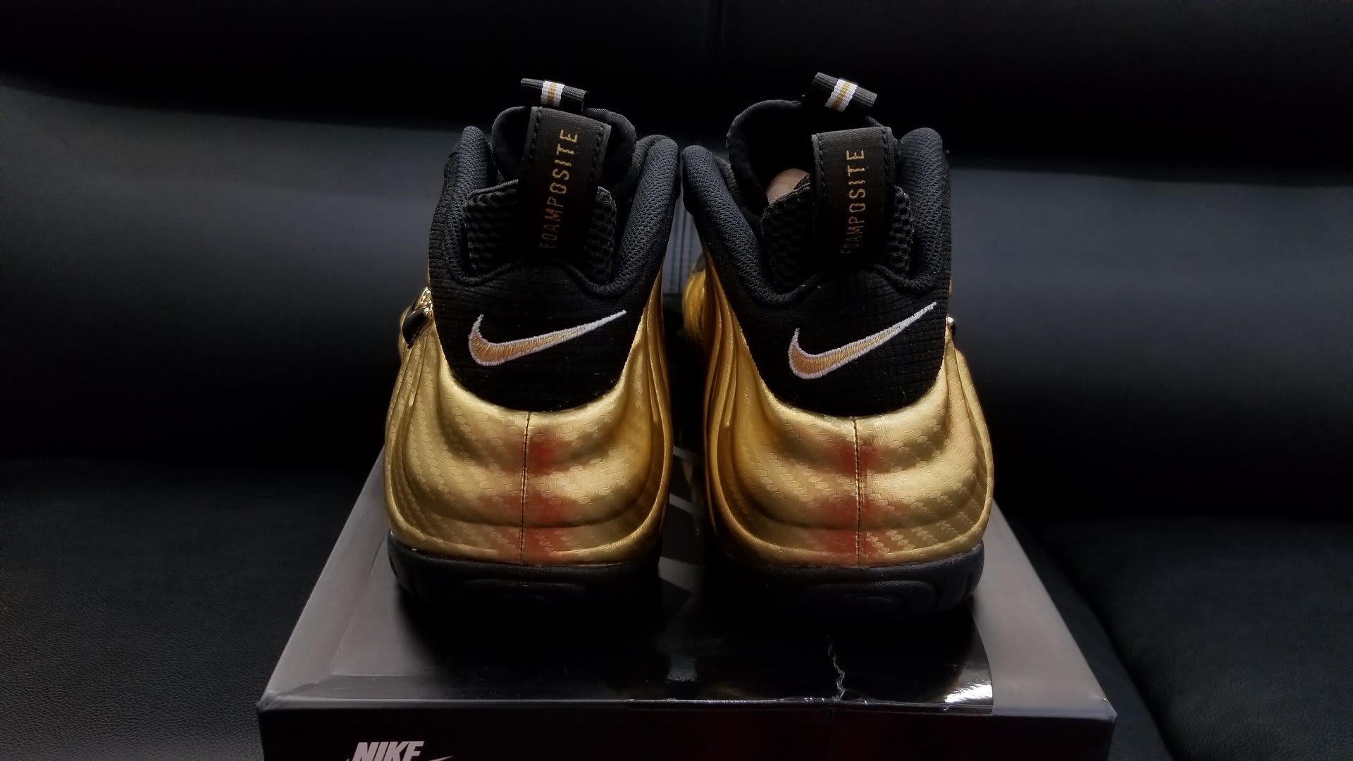 Nike Air Foamposite Pro Metallic Gold Release Date Heel 624041-701