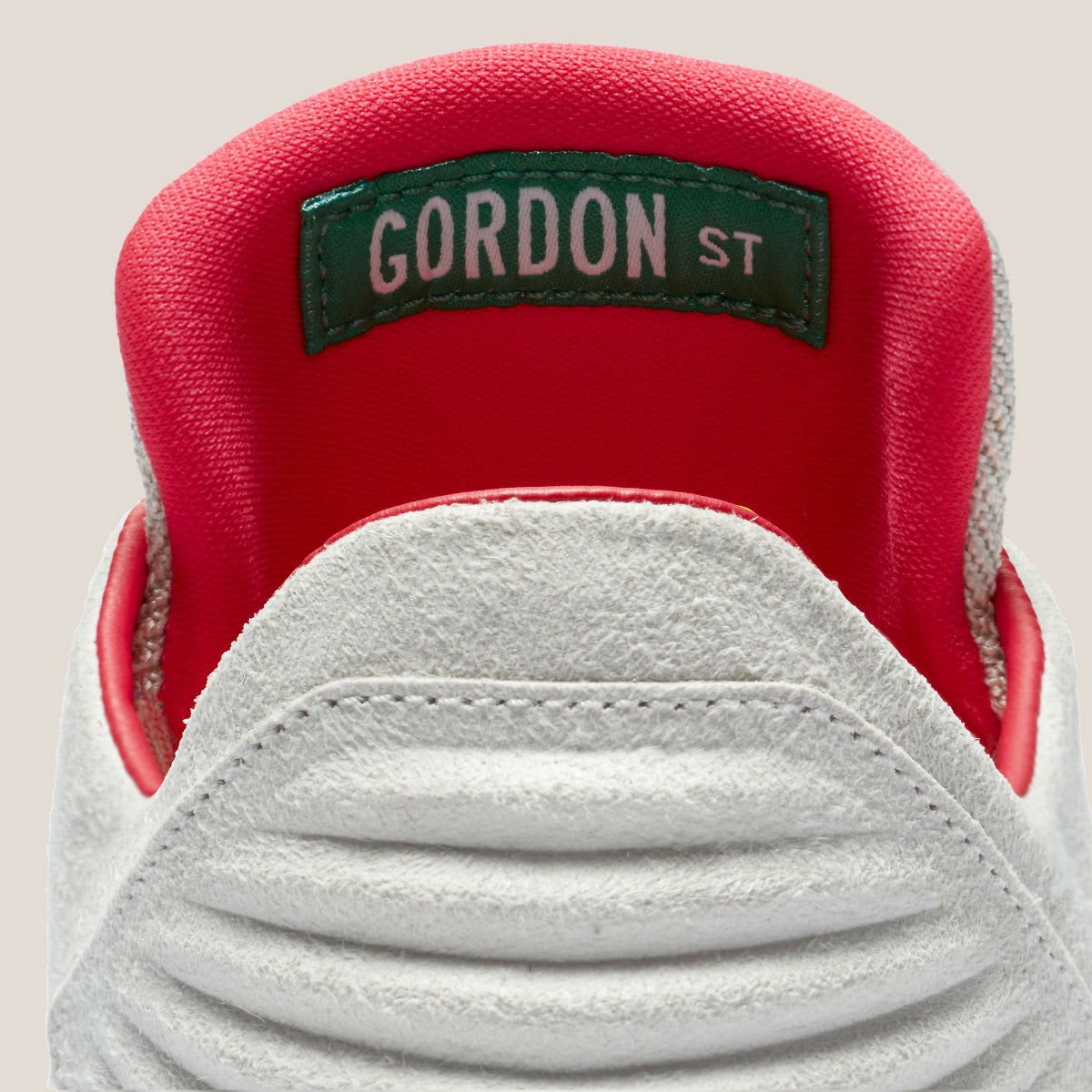 Air Jordan 32 Low Gordon Street Release Date AA1256-004 Tongue