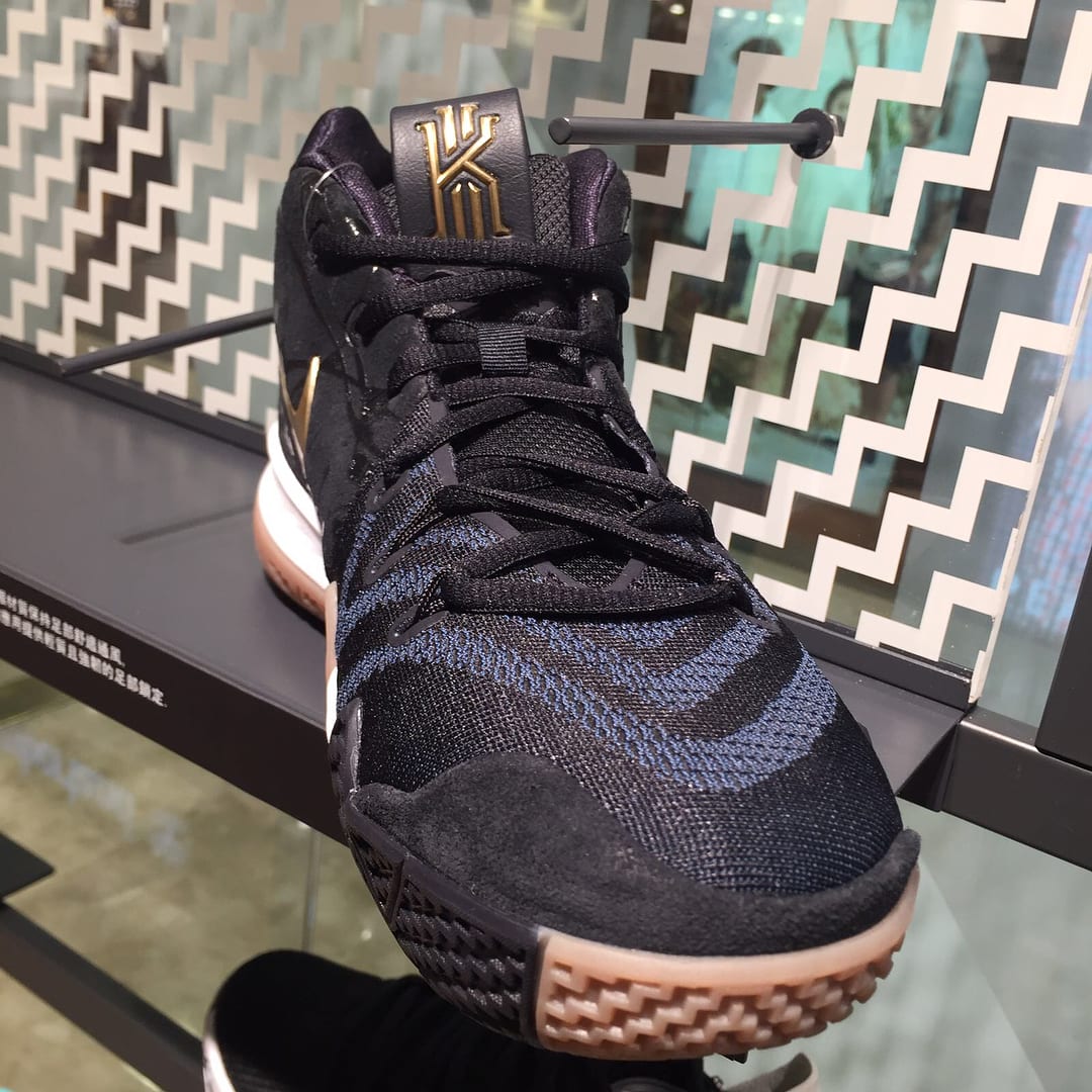 Nike Kyrie 4 Black Gold Gum Front