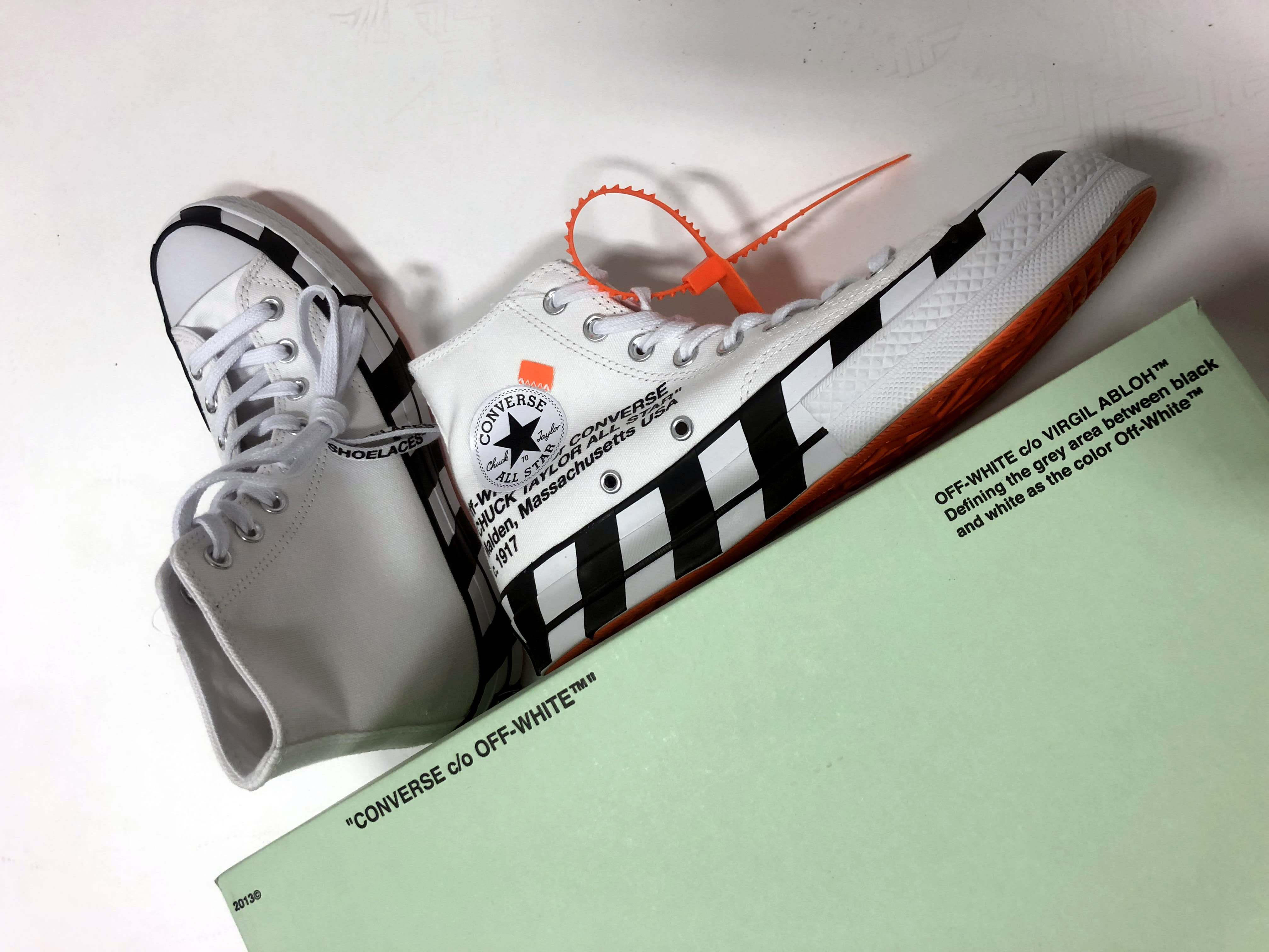 Off-White x Converse Chuck 70 Stripe (Pair with Box)