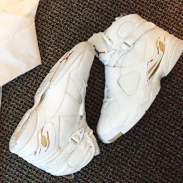 Ovo 8s outlet on feet