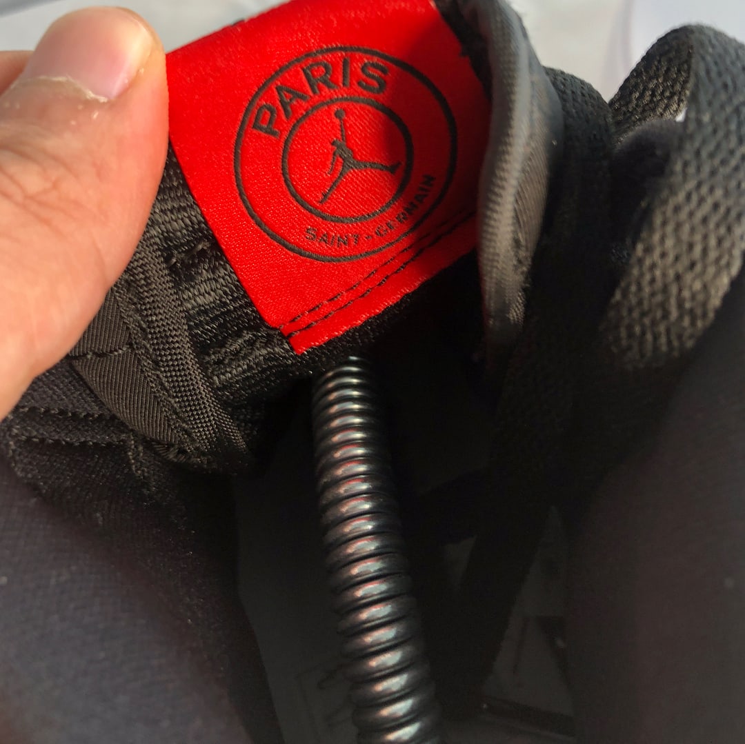 PSG x Air Jordan 1 Release date AR3254-001 Tongue