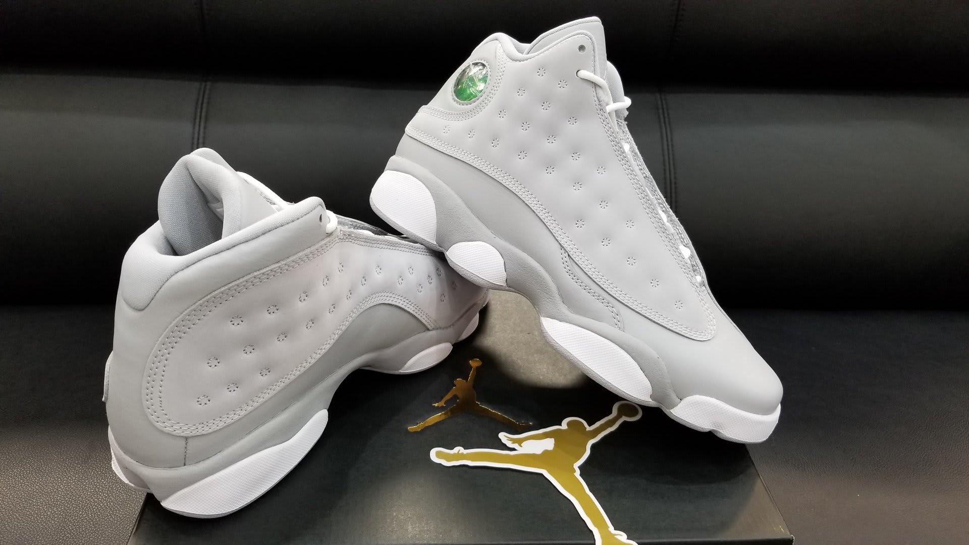 Air Jordan 13 GS Wolf Grey Deadly Pink Release Date Lateral 439358-018