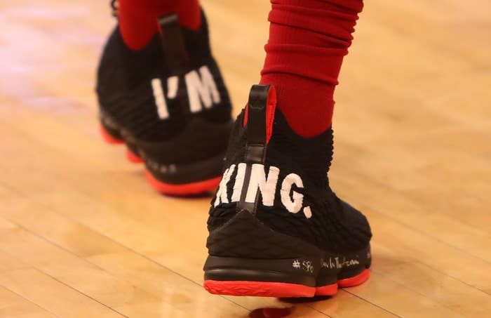 Nike LeBron 15 &#x27;I&#x27;m King&#x27; PE (Heel)