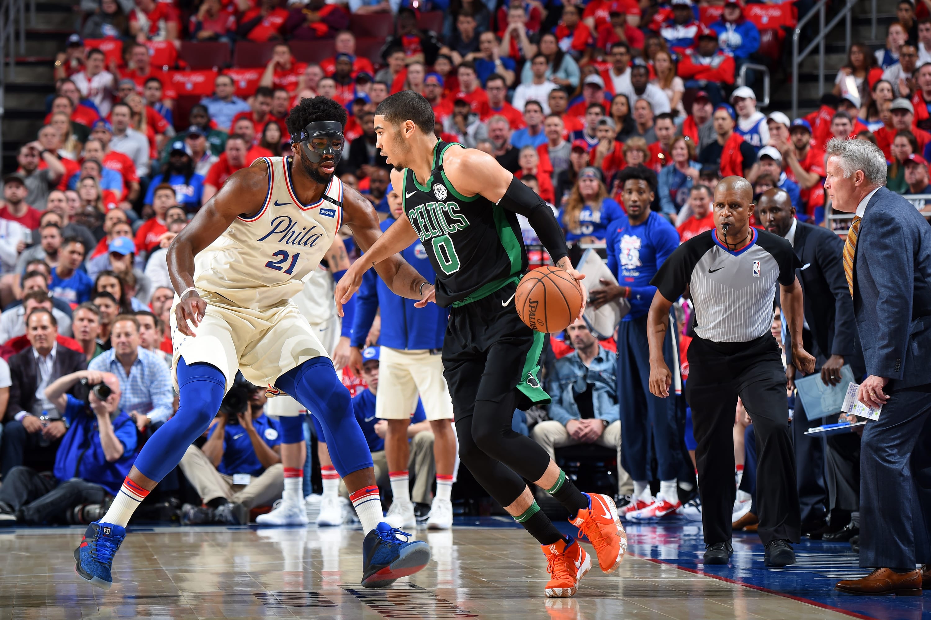 Jayson tatum kyrie store 4