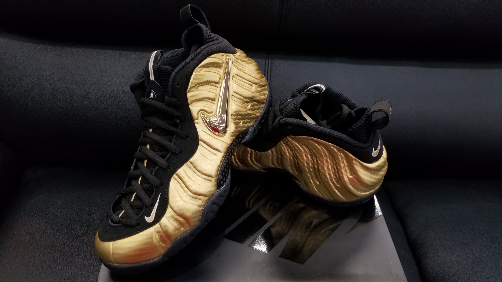 Nike Air Foamposite Pro Metallic Gold Release Date Lateral 624041-701