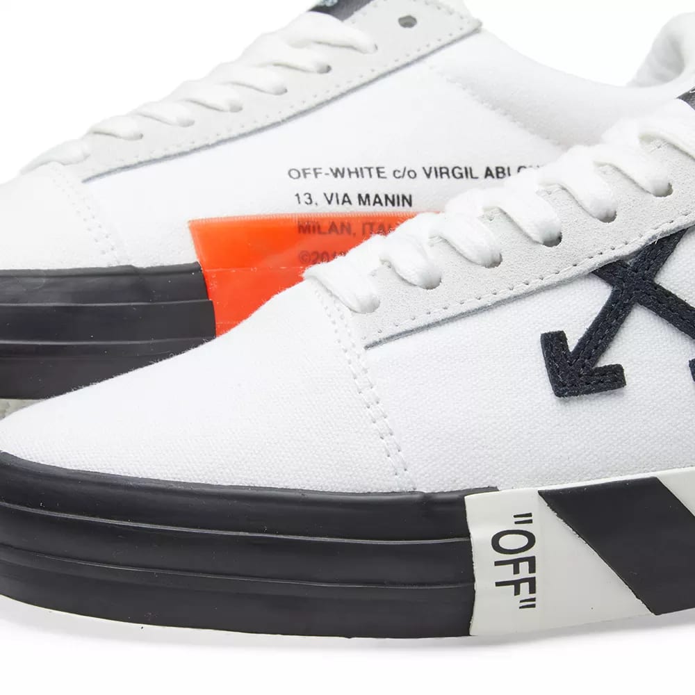 Off-White Vulc Low-Top Sneaker in White/Black (Toe Detail)
