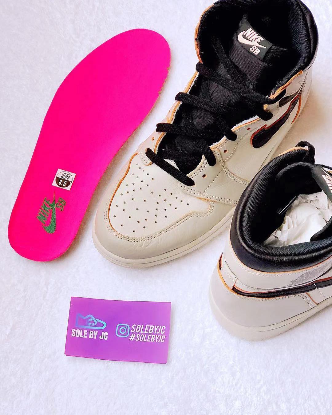 Nike SB x Air Jordan 1 &#x27;Light Bone/Crimson Tint-Hyper Pink-Black&#x27; CD6578-006 3